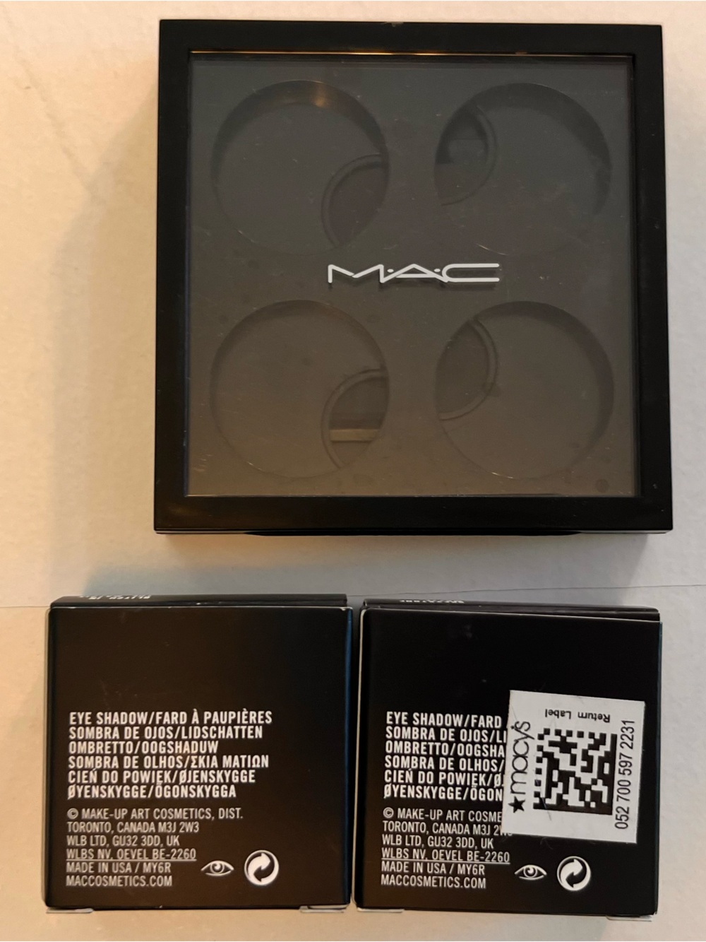 MAC Cosmetics Eyeshadow Palette and Singles - Black - Picture 2 of 3